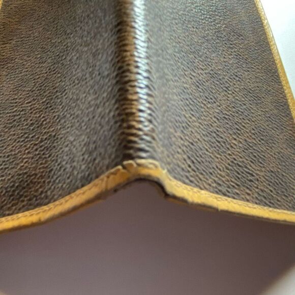 Authentic Celine Macadam Vintage Long PVC & Leather Bifold Wallet **FLAWS** - Picture 3 of 9